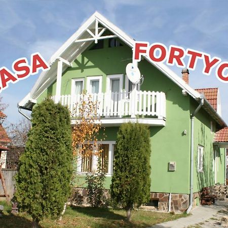 Casa Fortyogo Tîrgu Secuiesc Esterno foto