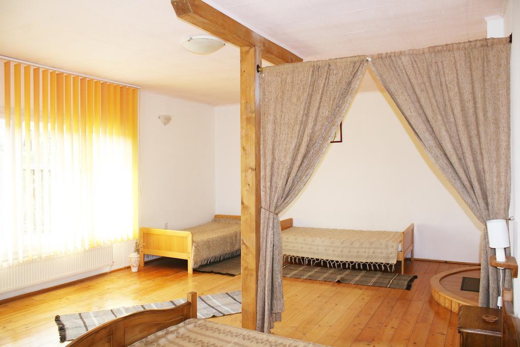 Casa Fortyogo Tîrgu Secuiesc Camera foto